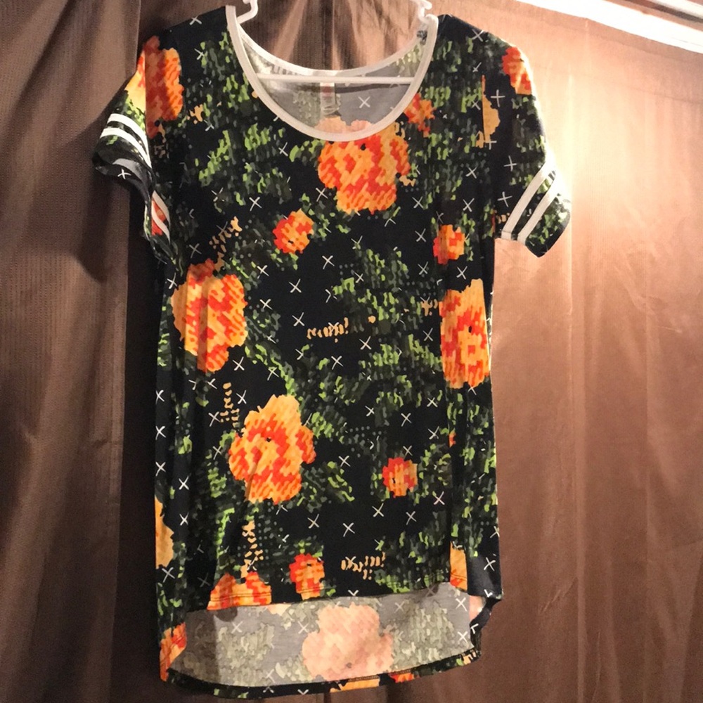 LuLaRoe Floral Classic T